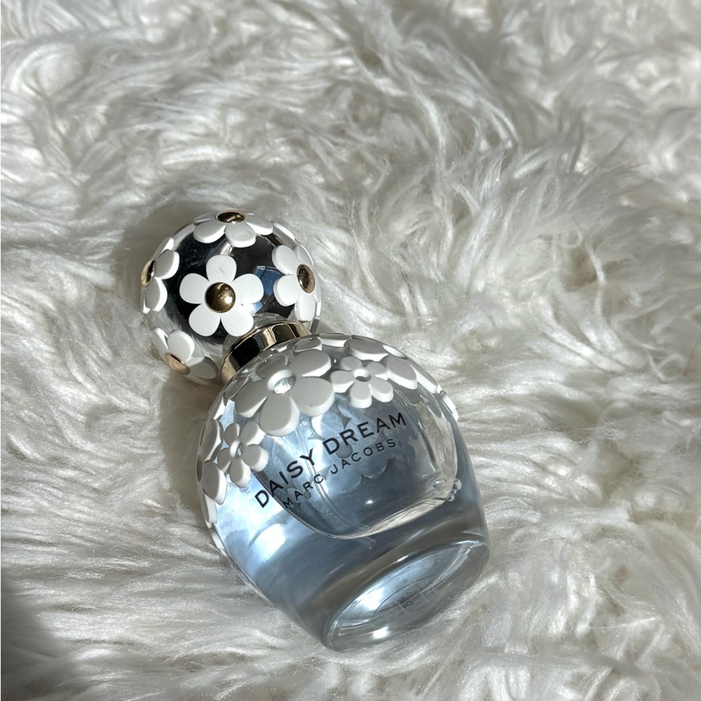 Rarely used Marc Jacobs Daisy Dream Floral 50ml